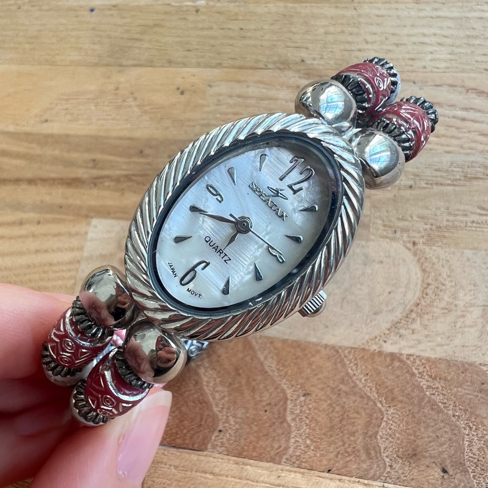Speatak ladies silver tone beaded cuff bracelet fashion watch NEW BATTERY